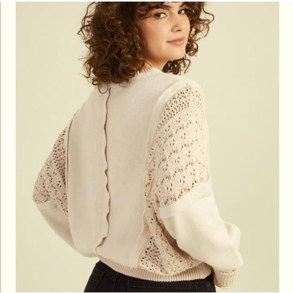 Altar’d state Jenna crocheted sweater woman’s medium oversized cream - Picture 2 of 9